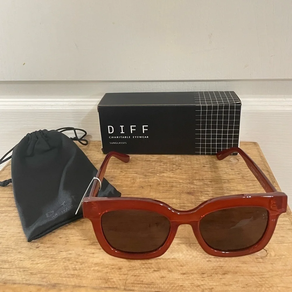 DIFF Nutshell 56mm Makay Square Sunglasses